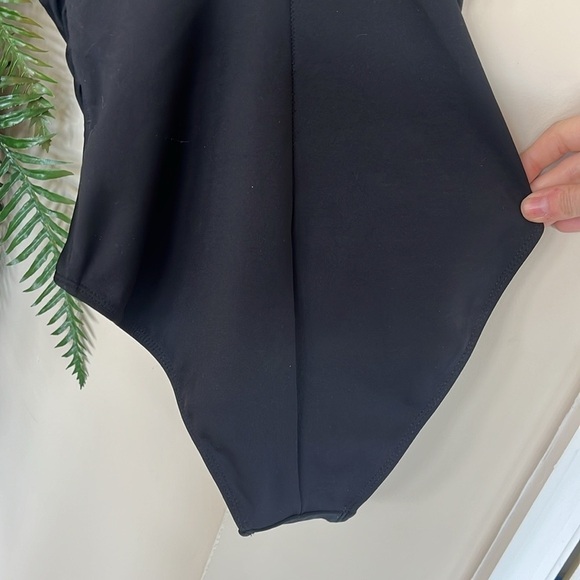 Brand New Martha Stewart Black Shaping Slimming Swimsuit One-Piece UPF 50 - Picture 12 of 15